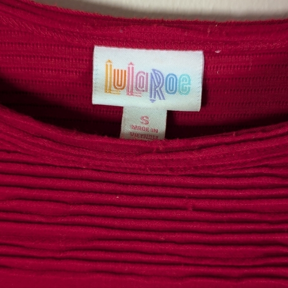 LuLaRoe Carly Dress – Rich Cherry Red Swing Style 🍒❤️ - Picture 4 of 5